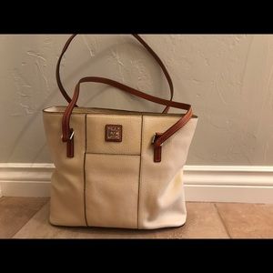 AUTHENTIC DOONEY AND BOURKE HANDBAG